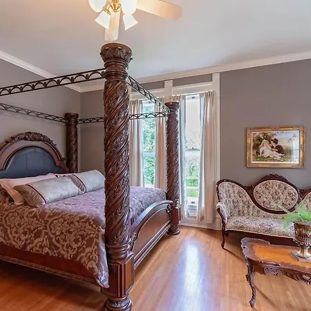 Sisters Inn-Master Suite